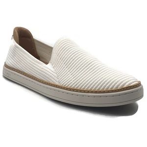 UGG Women’s Sammy Casual Slip-On Sneaker